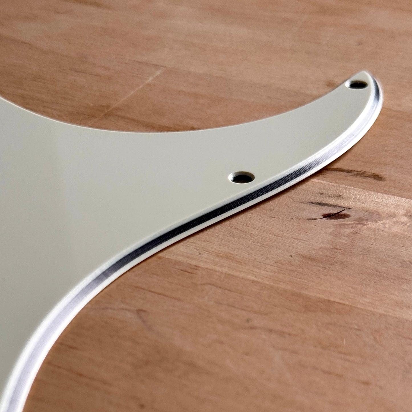 1959 Strat® Pickguard in Mint (Multi Pattern)