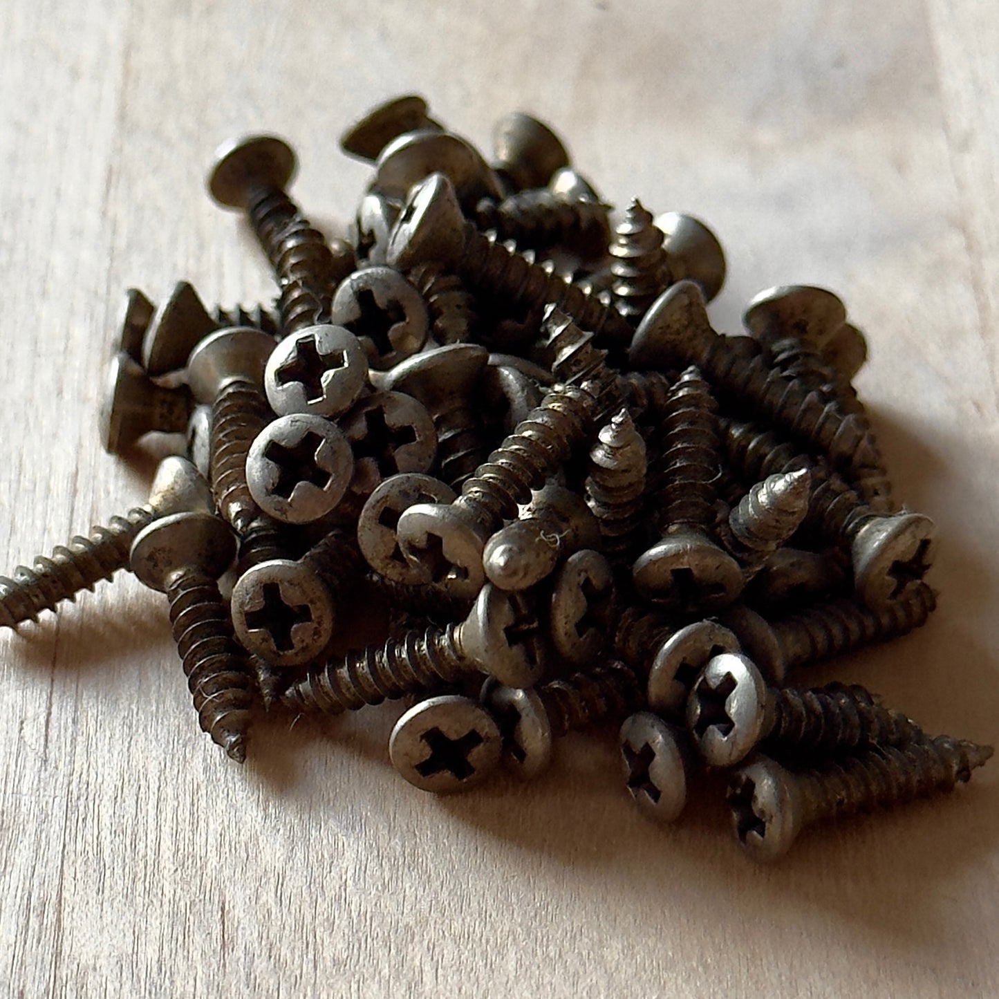 Vintage Fender® Style Screws