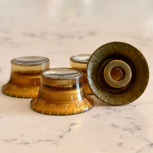 Burst • 1960 Reflector Knobs Gold/Silver (CAB)
