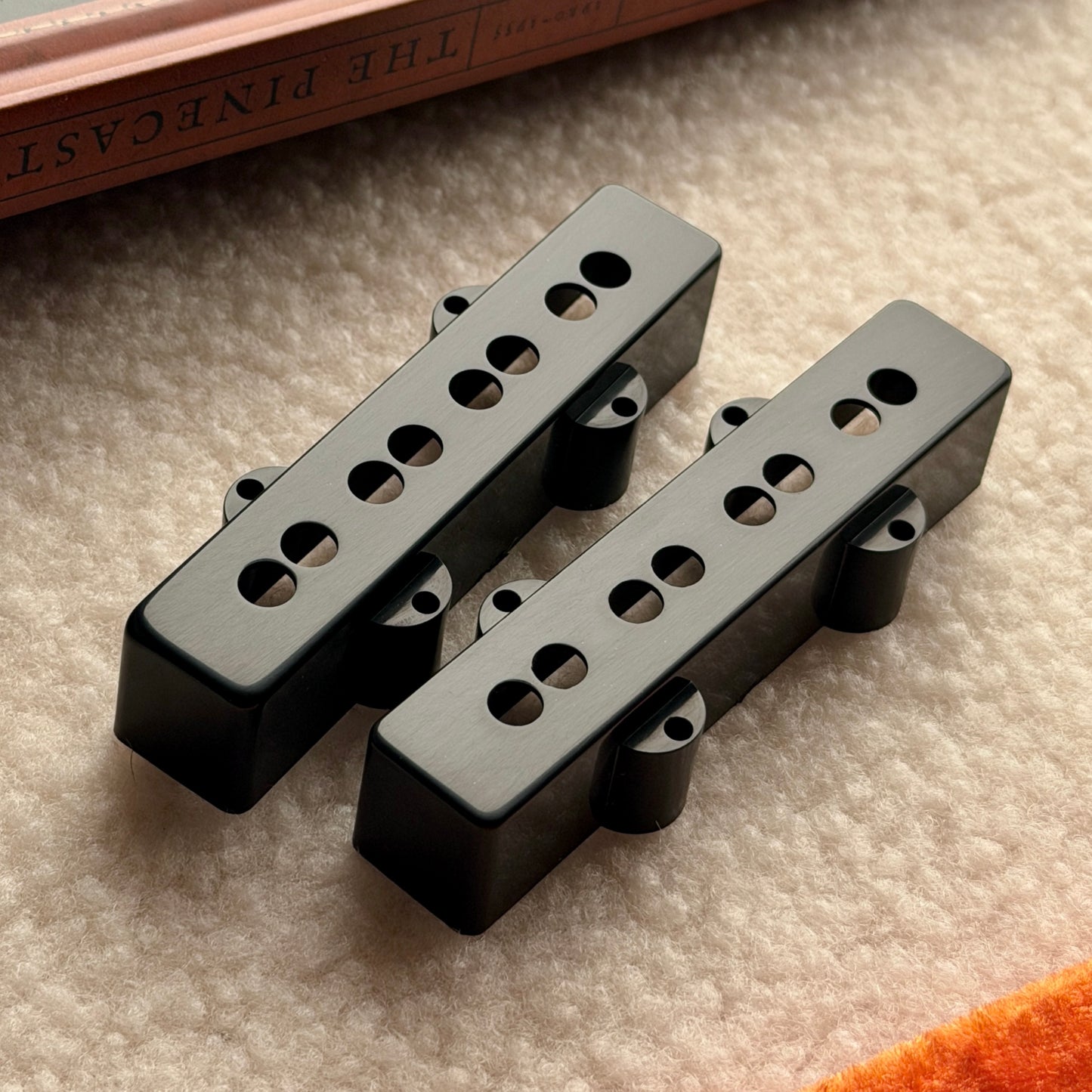 1960 Jazz Bass® Pickup Covers