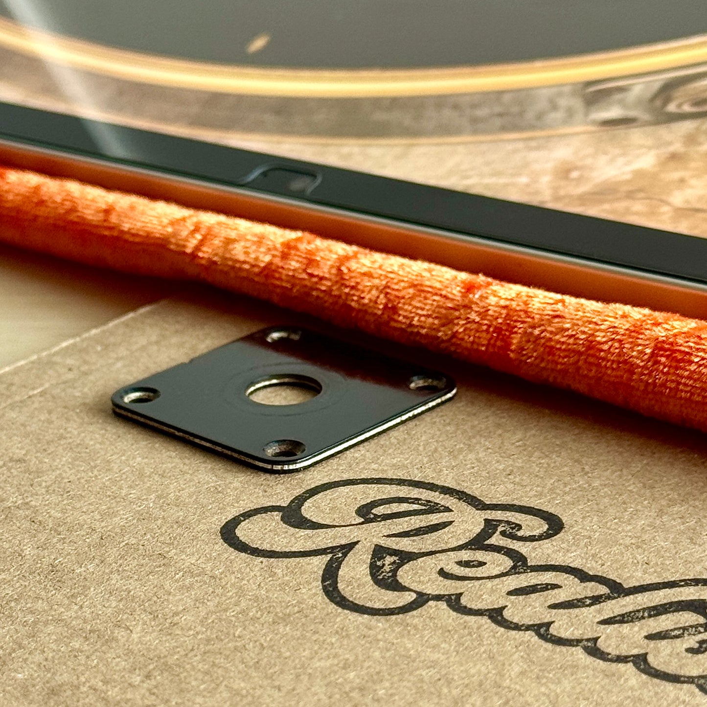 Burst • Celluloid Nitrate Thin 3 Ply Les Paul Custom® Jack Plate