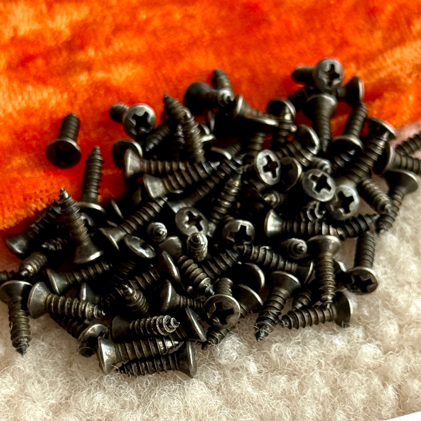 Vintage Gibson® Style Screws