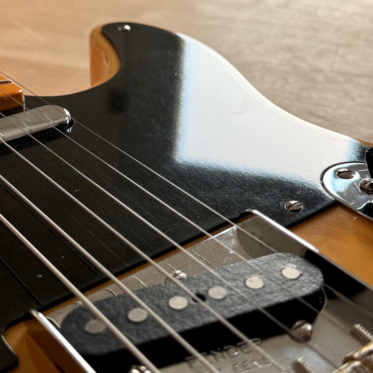 VOS • 1950's Bakelite Tele Pickguard (Black / Nitro Lacquered)