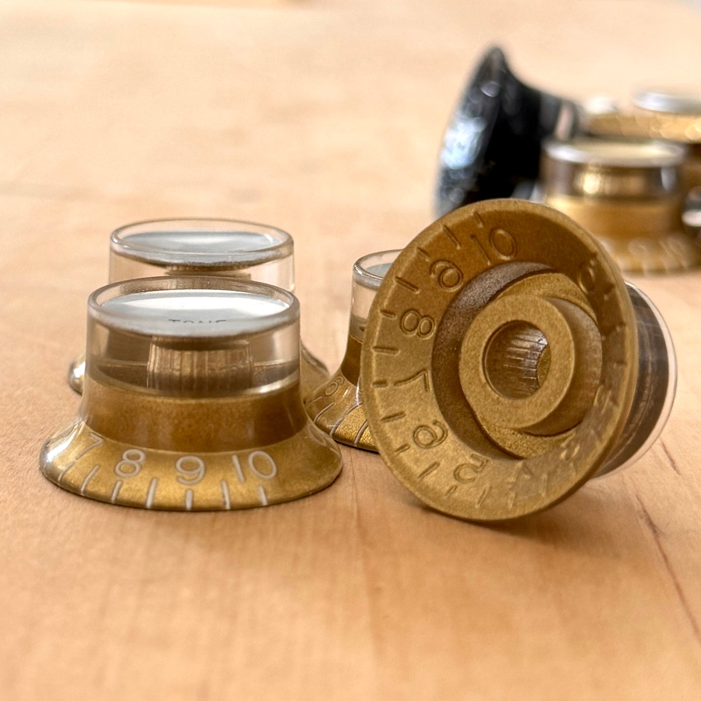 VOS • 1960 Reflector Knobs (Gold / Silver Top)