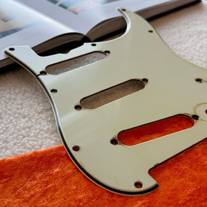1962 Strat® Pickguard in Mint