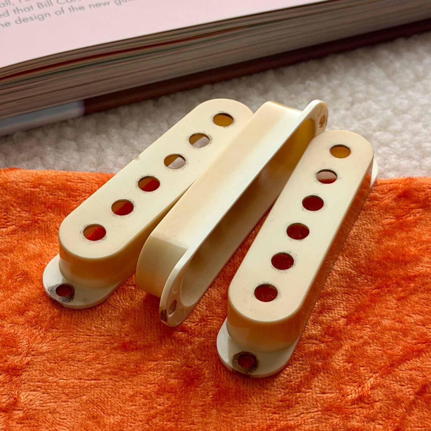 1960's Nylon Pickup Covers for Strat®