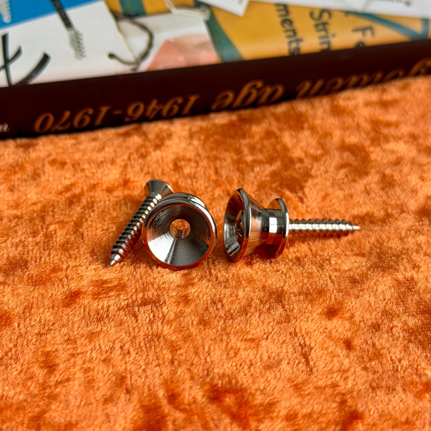 ヴィンテージ Fender® スタイル ストラップボタン