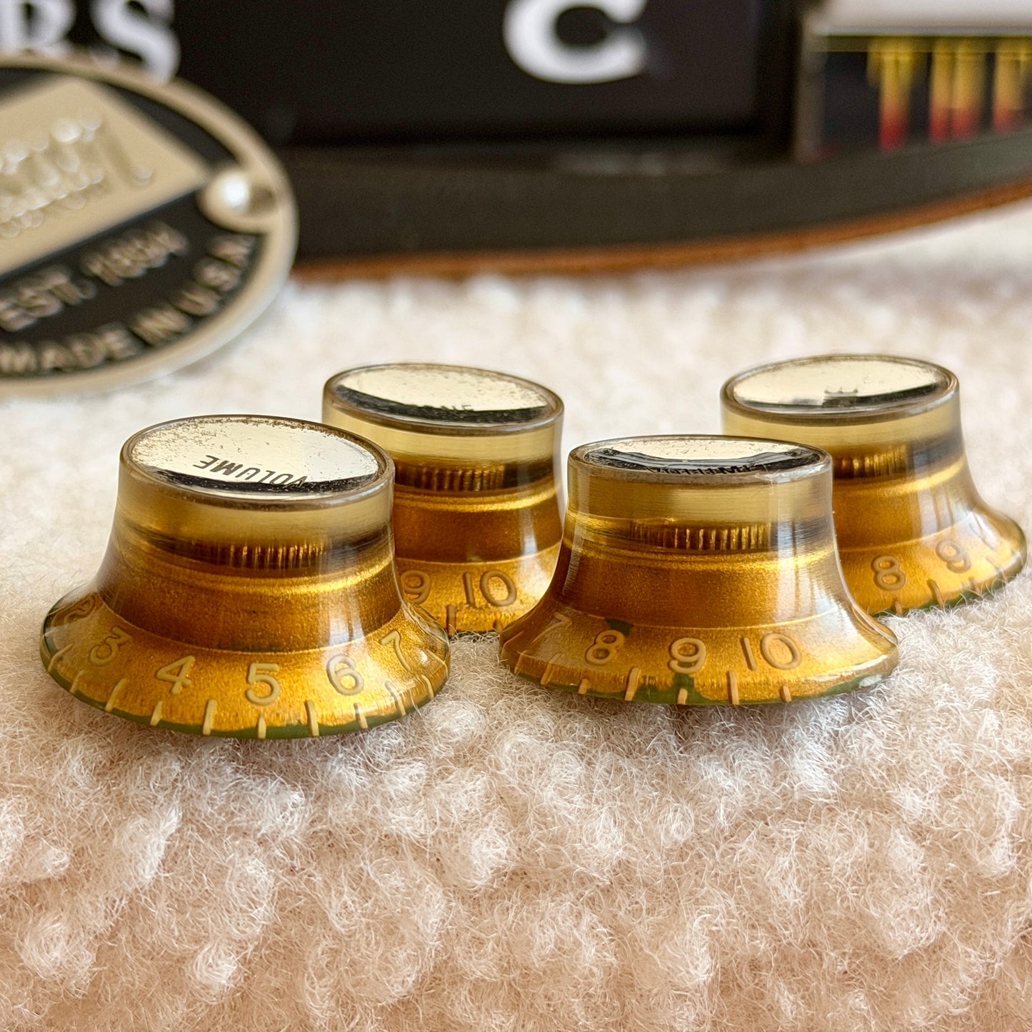Burst • 1960 Reflector Knobs Gold/Silver (CAB)