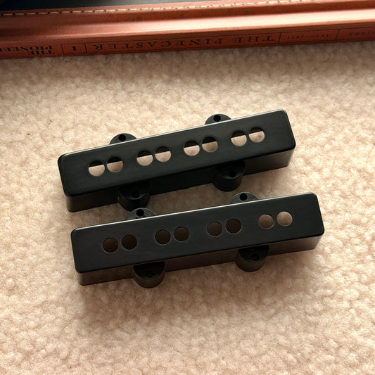 1960 Jazz Bass® Pickup Covers