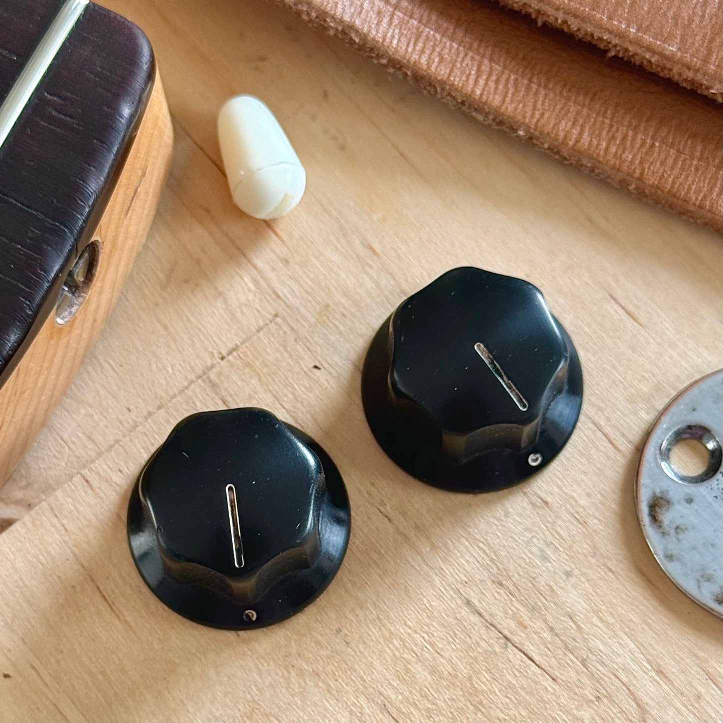 1962 Jaguar® Bakelite Knobs