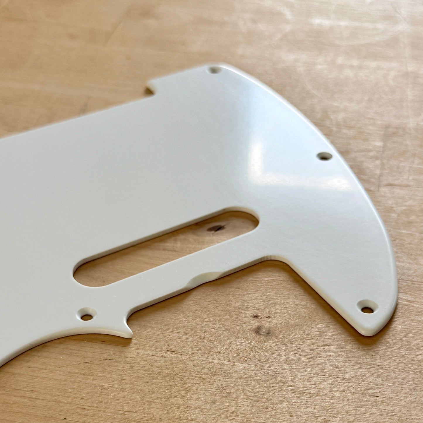 VOS • 1960 Tele® Pickguard in White (Thicker 1 Ply)