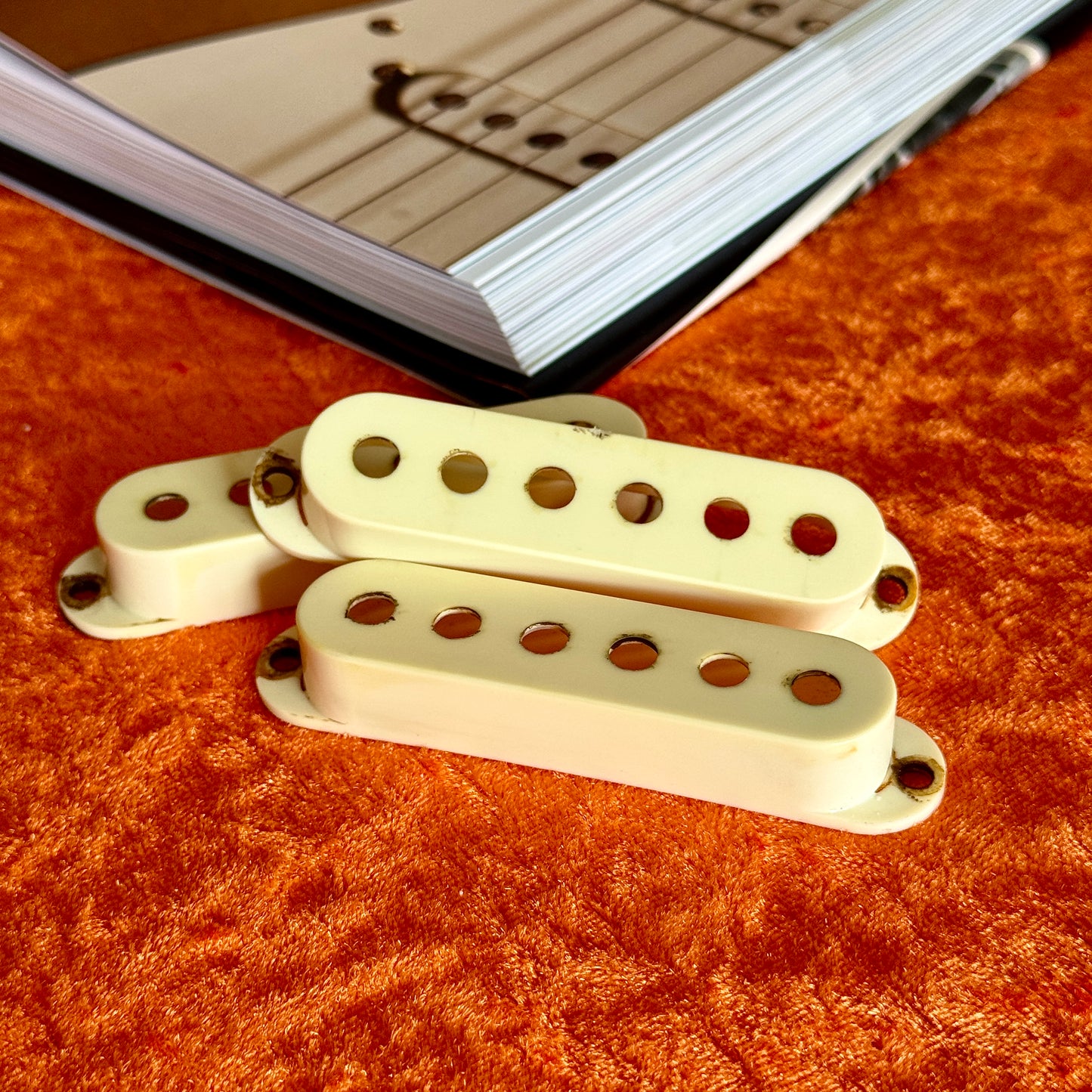 1960's Nylon Pickup Covers for Strat®