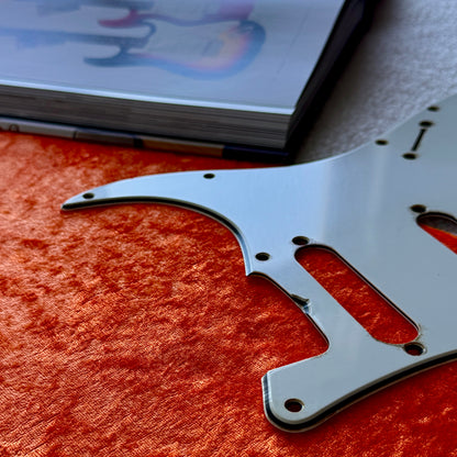 1964 Strat® Pickguard in White Parchment