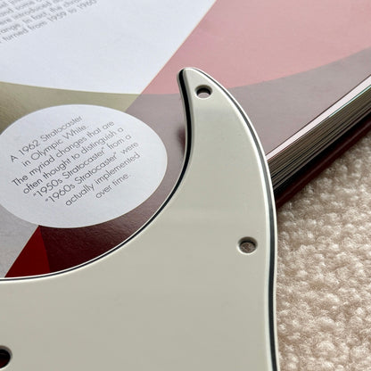 1964 Strat® Pickguard in White Parchment