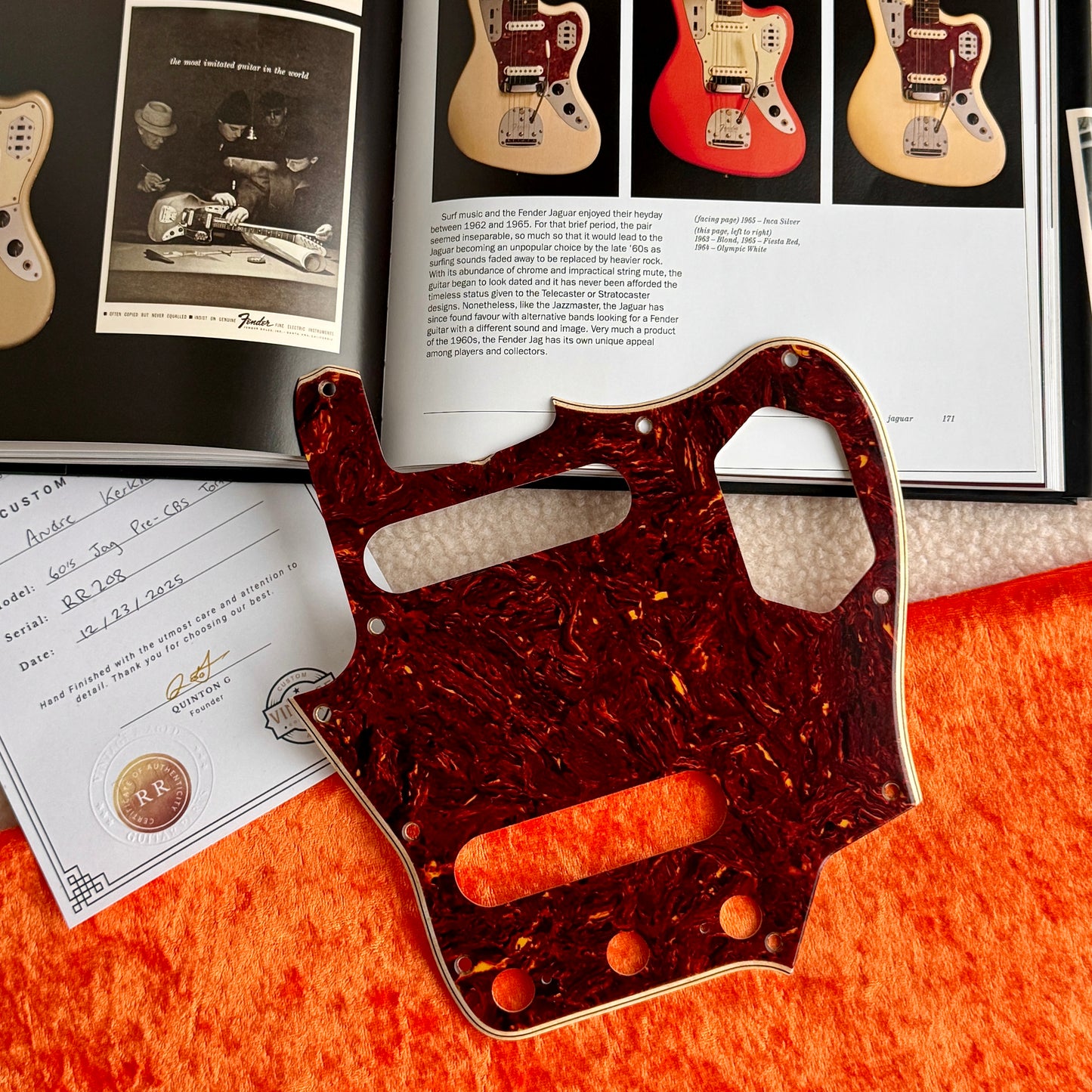 Limited • Jaguar® (Pre-CBS Pattern) Celluloid Tort Pickguard
