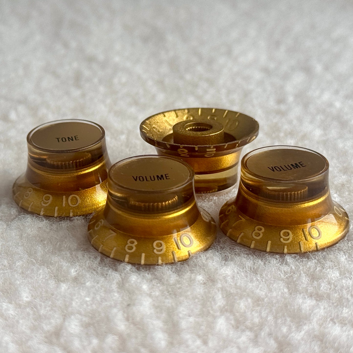 Burst • 1960 Reflector Knobs Gold/Gold (CAB)