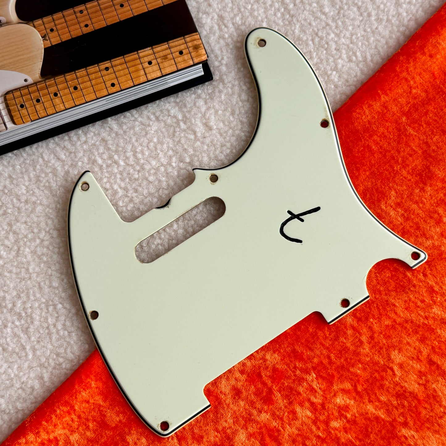 Light Aged • Frusciante "F" Pickguard • B-Stock