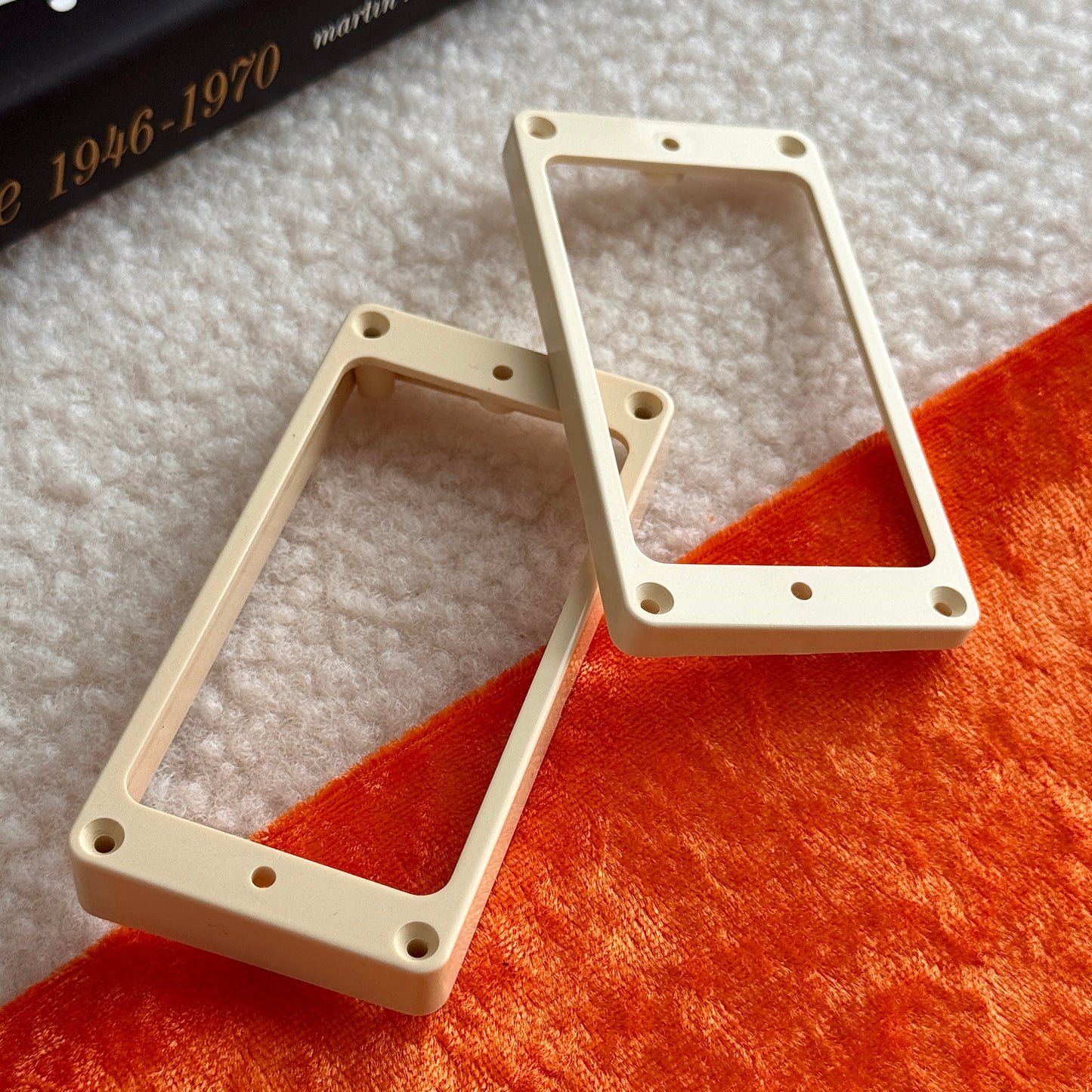 バースト・ブチレート M69 ピックアップリング 1959年製クリーム