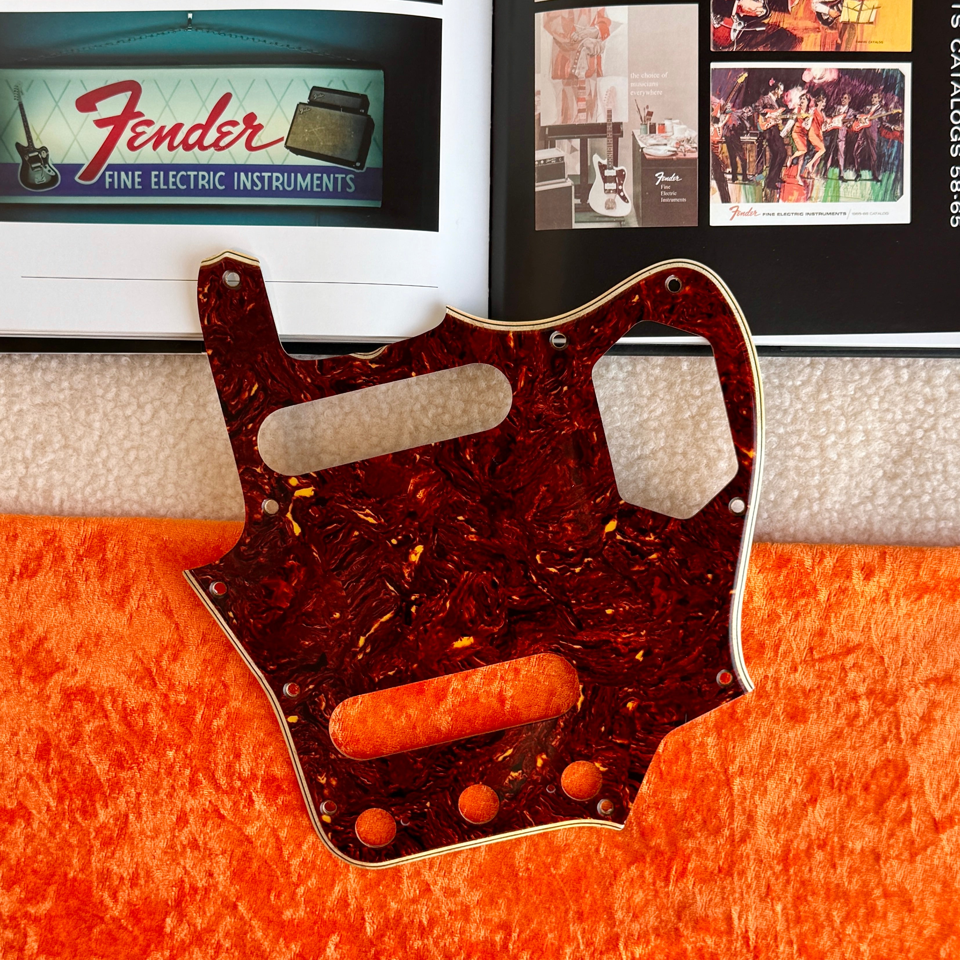 カンタキルト　マルチカバー　#96 Red Leopard RoseGarden Clearance • MIJ '62 Jaguar® Celluloid Tortoise Shell Pickguard