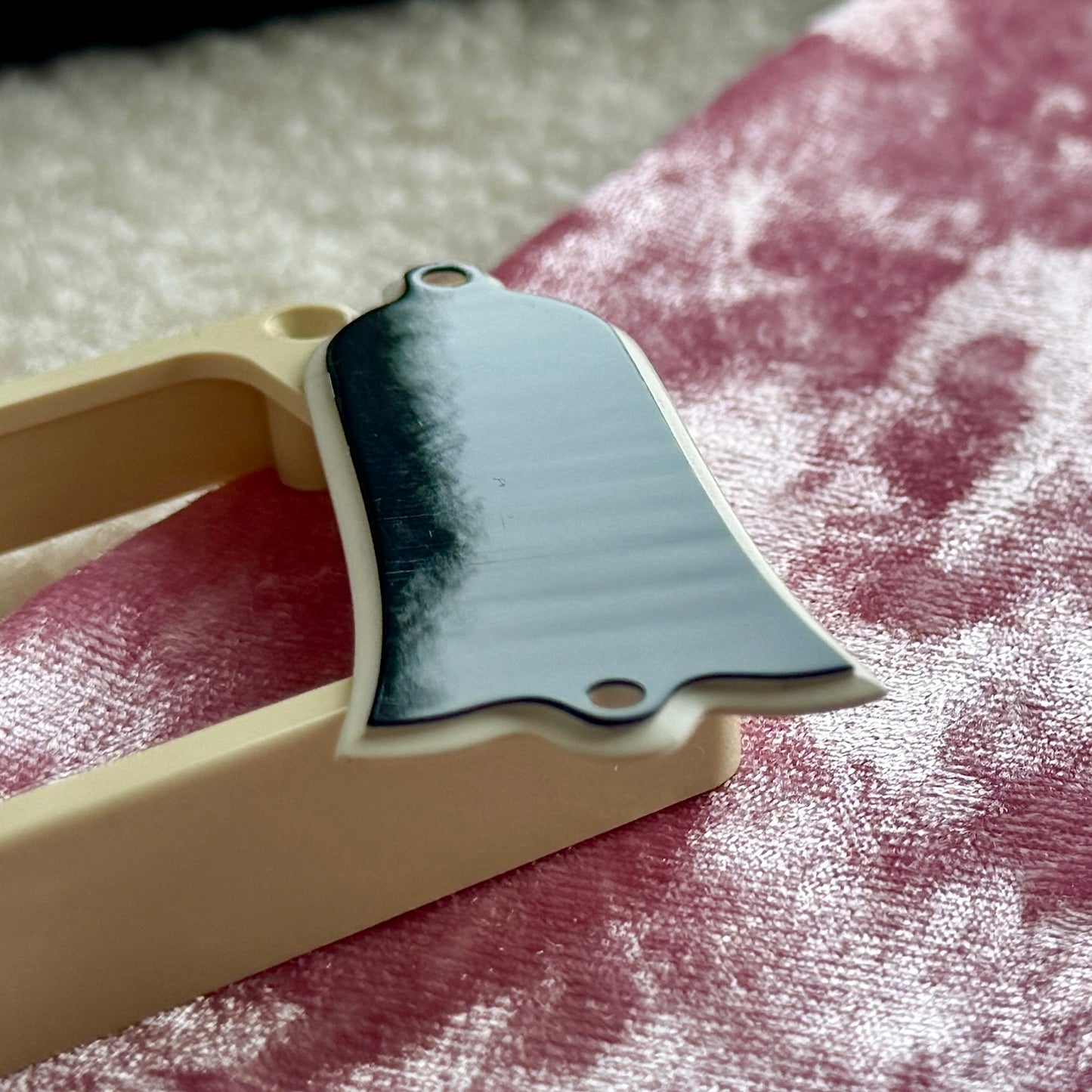 Burst • Cellulose Nitrate Rolled Truss Rod Cover Historic 1959