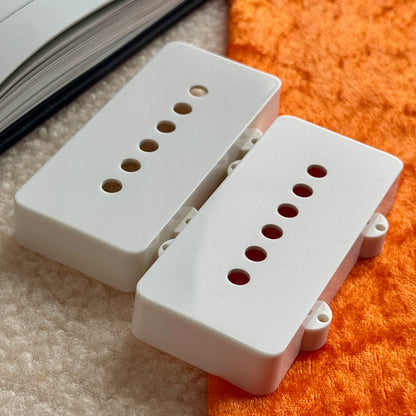 Jazzmaster® Pickup Covers in White