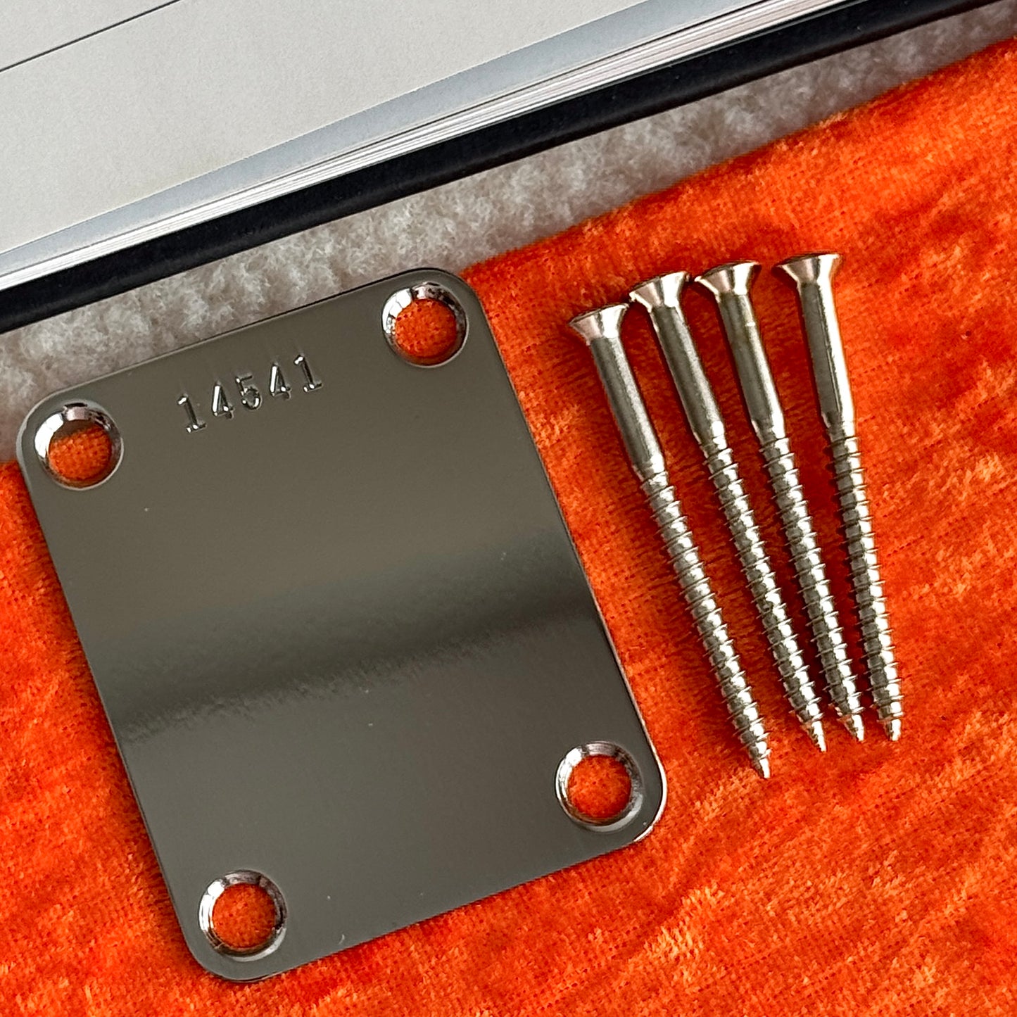 Pre-CBS 2" • 50's Fender® Neck Plate Screws