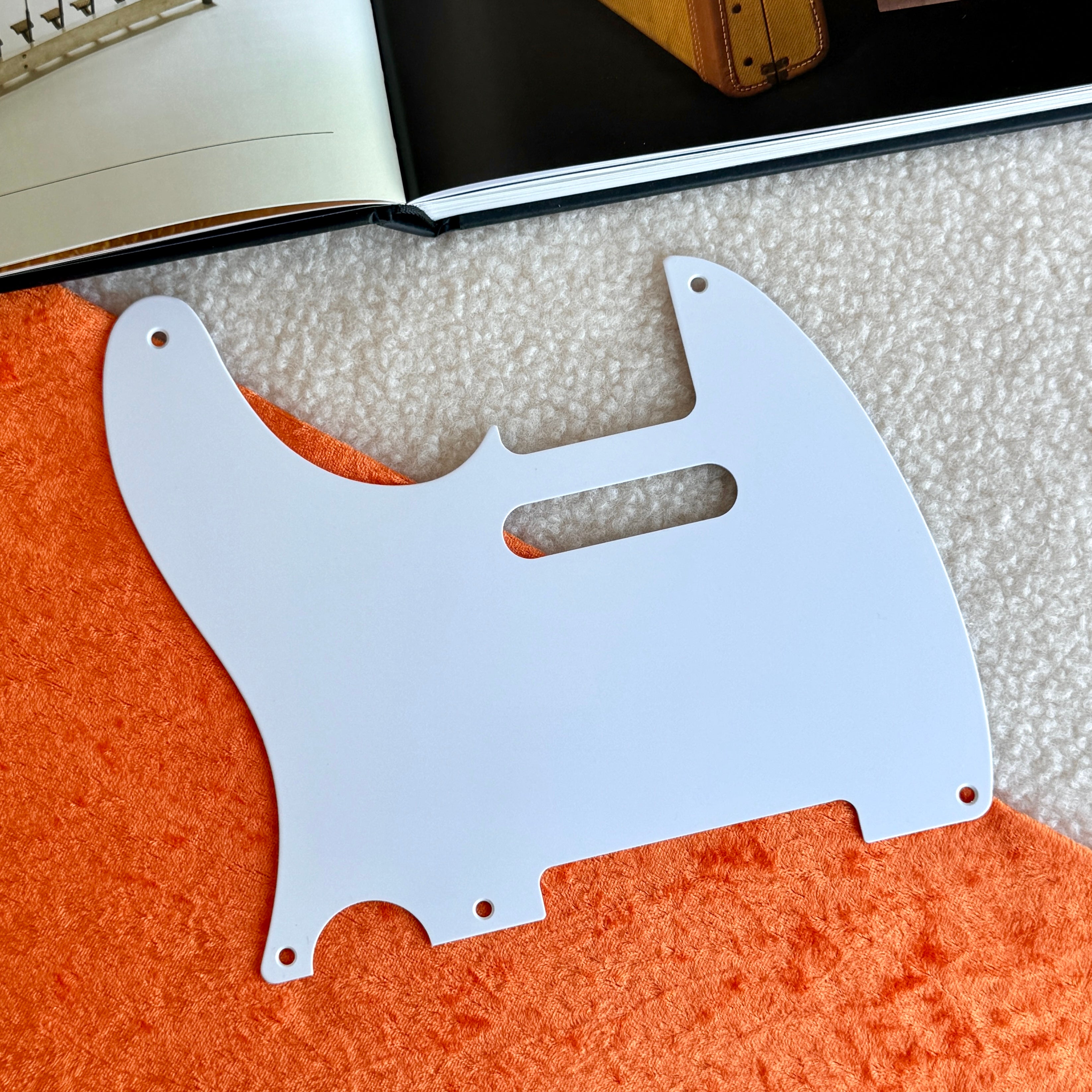 LEFTY 1958 Tele® Pickguard in White – Realistic Relics